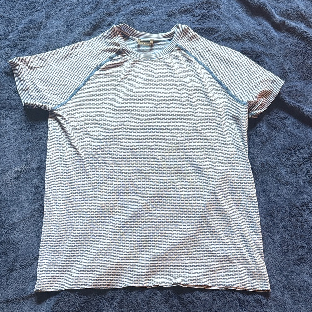 Oiselle Flow Blue & White Short Sleeve Tee